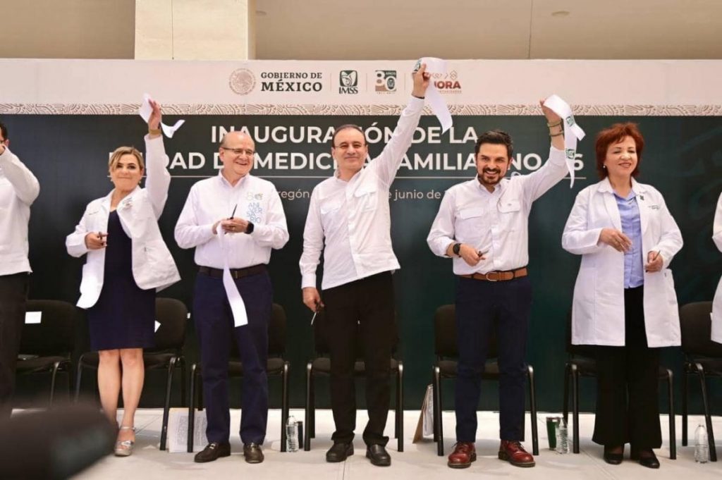 inauguró en compañía de Zoé Robledo, la Unidad de Medicina Familiar Número 66-min