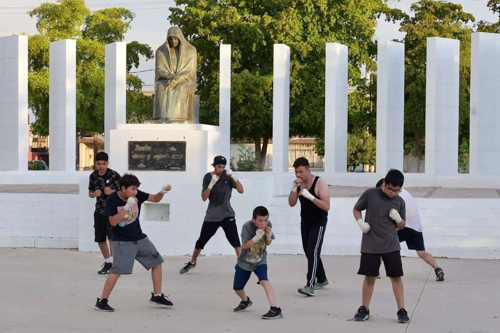 Entrega Toño Astiazarán rehabilitación de Parque a la Madre (3)-min