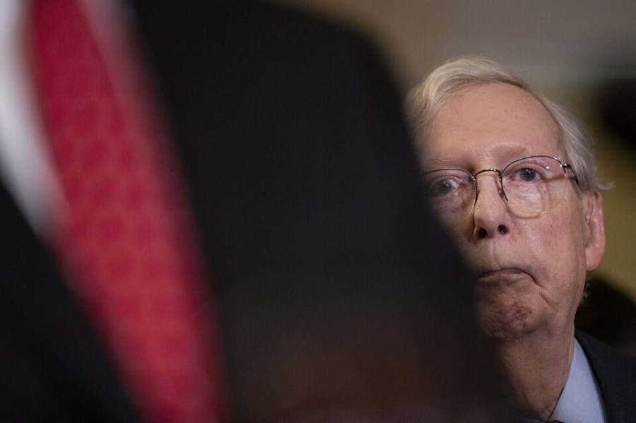 Senador republicano de EE.UU. McConnell..-min