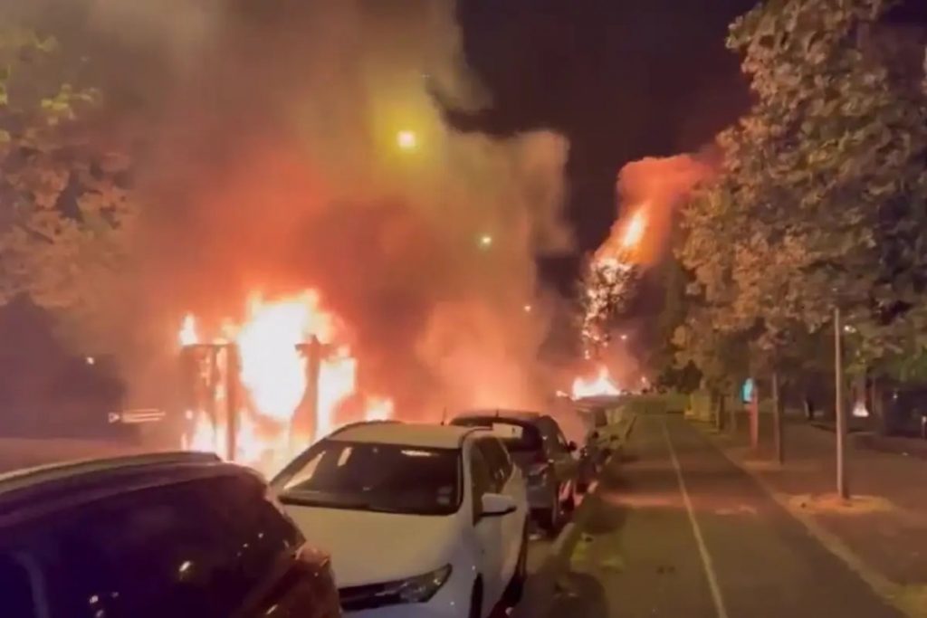incendios enf rancia...-min
