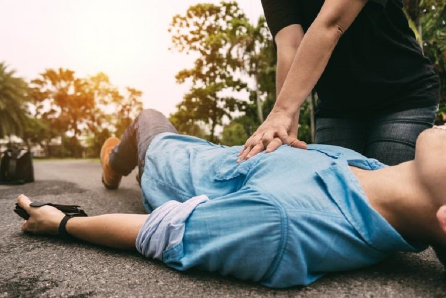 paro cardiaco o infarto..-min