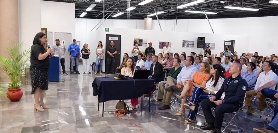 Erradicar la Violencia Contra Mujeres...-min