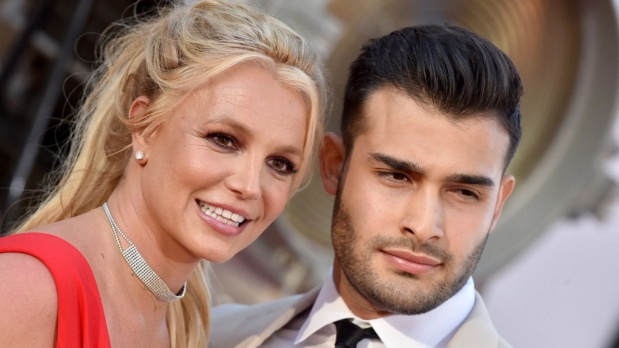 britney-spears-y-sam-asghari...-min