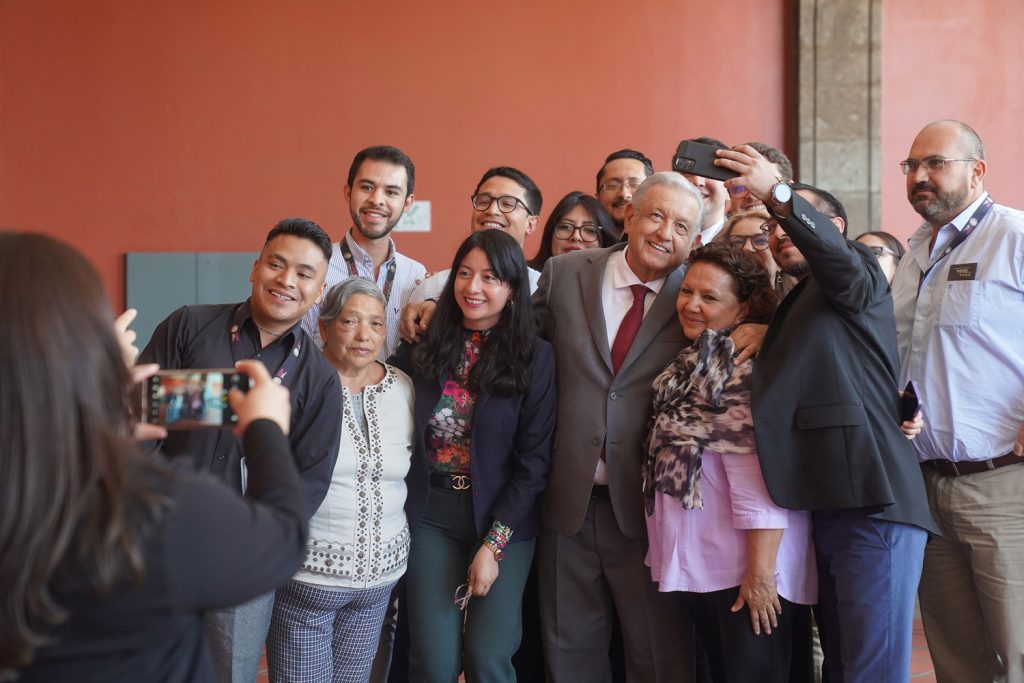 2023-09-28-Presidente-AMLO-visita-Consejeria-Juridica-Foto-02