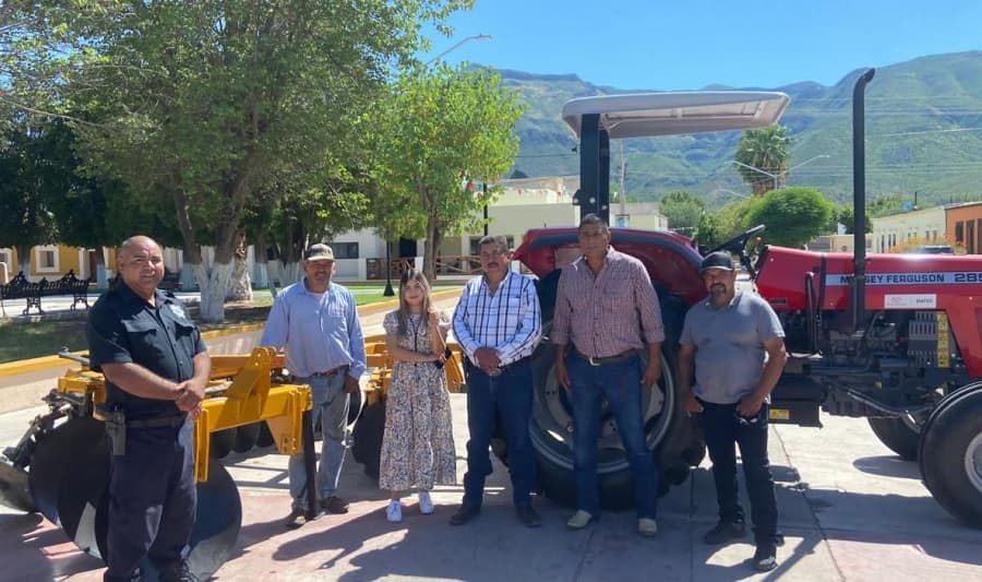 Lleva Sagarhpa maquinaria agrícola a productores de la sierra2....-min (1)