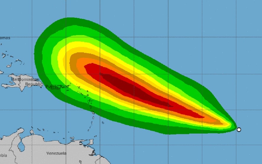 Se-forma-en-el-Atlantico-la-depresion-tropical-13-min (1)