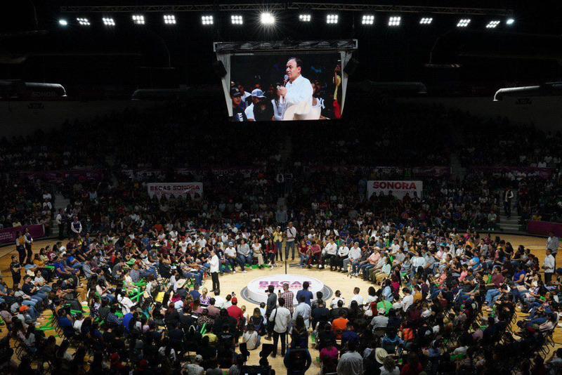 el programa de becas más grande de la historia en Sonora-min