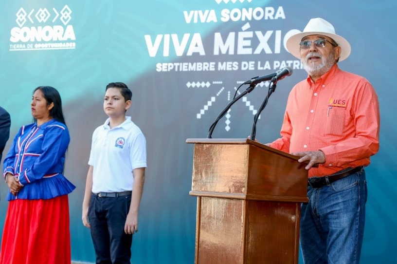 homenaje a la bandera en lengua mayo...-min