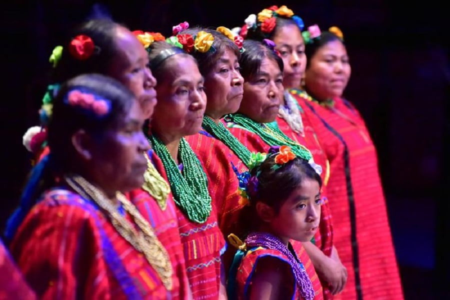 mujer indigena_su dia...-min