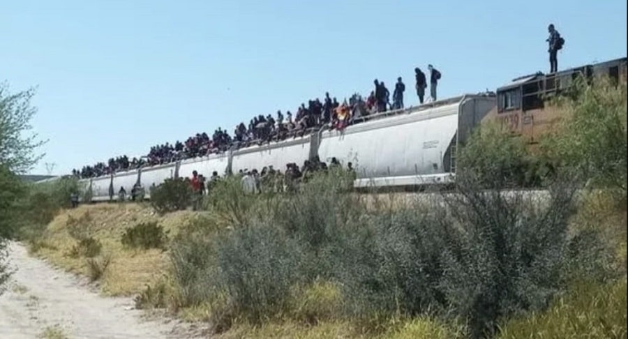 Tren-mexico flujo de migrantes...-min