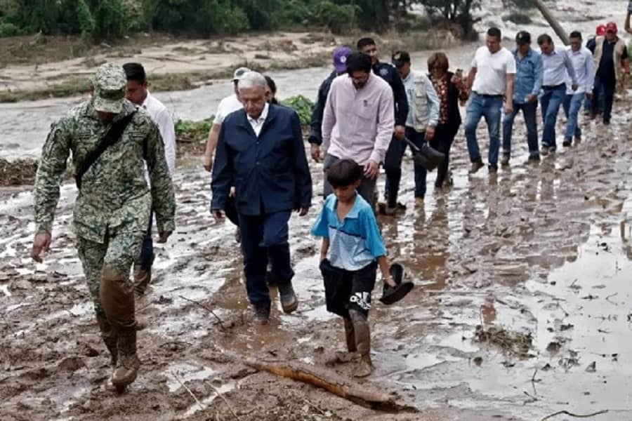 amlo-deslave-acapulco...-min (1)