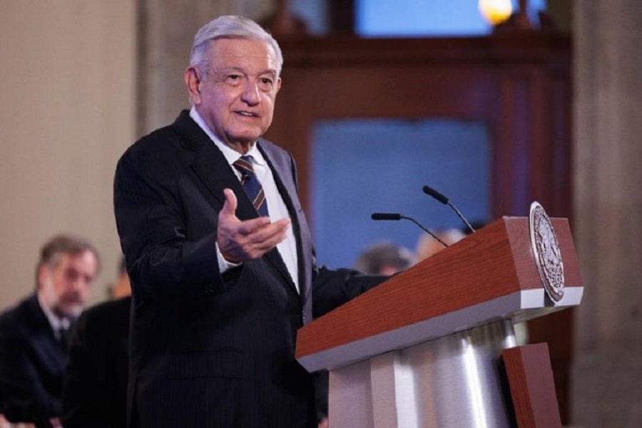 amlo en conferencia...-min