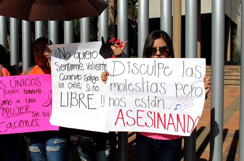 Congreso_feminicidios_NuestrasHijasNo-min