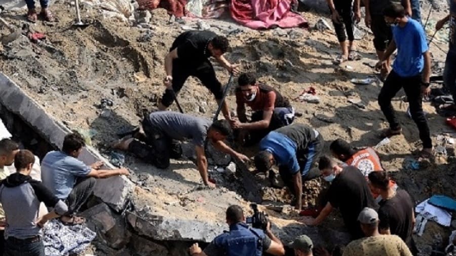 Israel bombardea campo de refugiados de Jabaliya; 200 muertos....-min