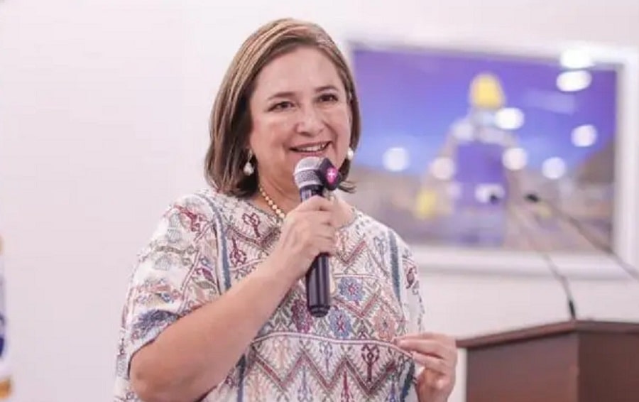 la Xochitl vuelve a cajetearla....-min