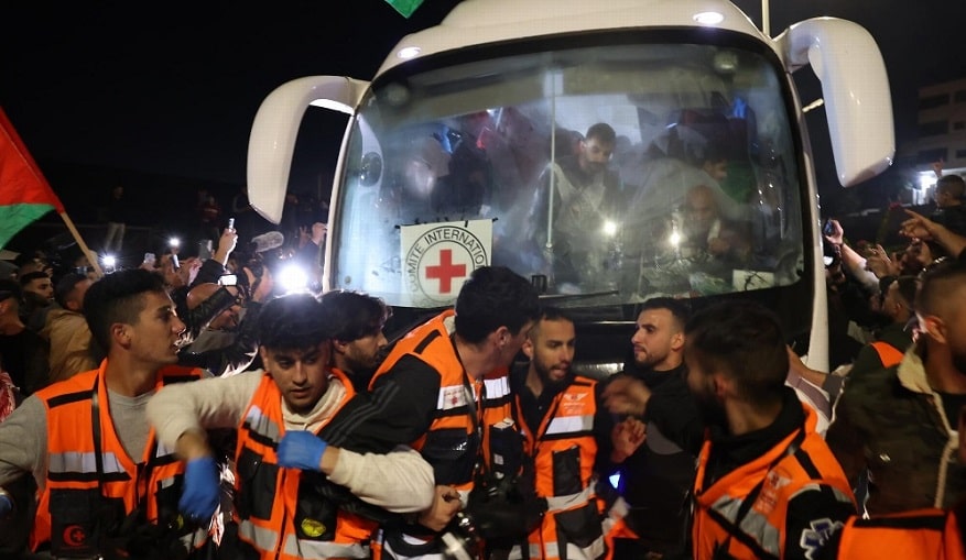 liberación de rehenes en hamas...-min