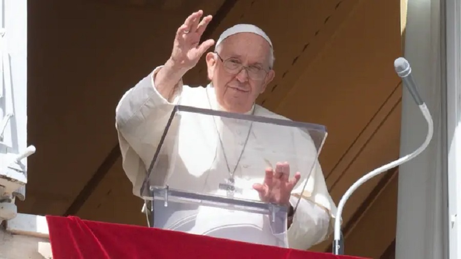 papa-francisco-pide que termine la guerra..-min (1)