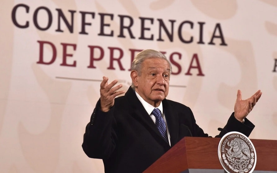 AMLO mañanera conferencia...-min
