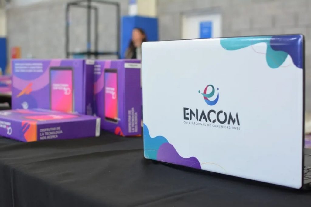 enacom-min
