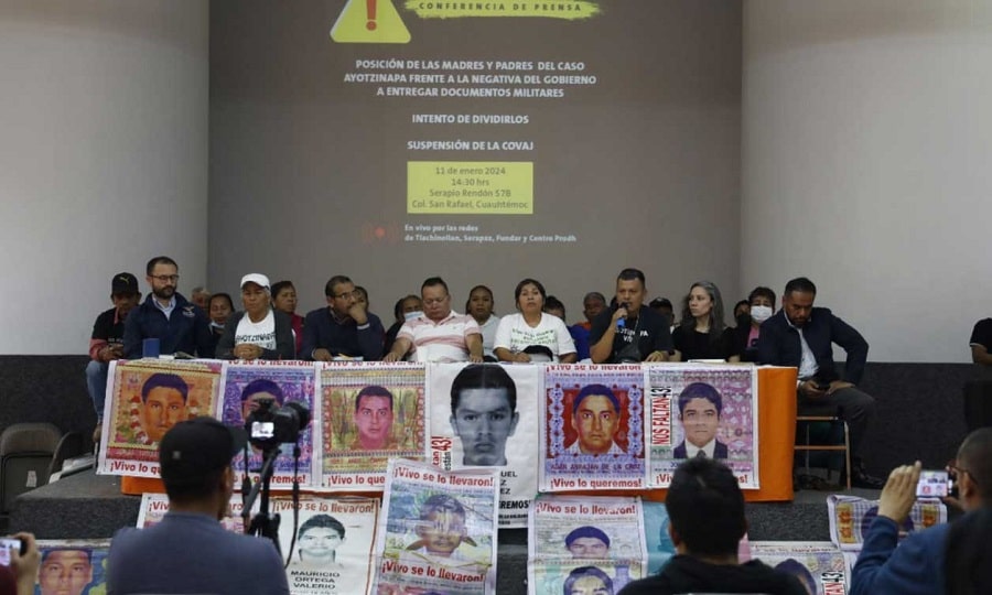padres de normalistas...-min (1)