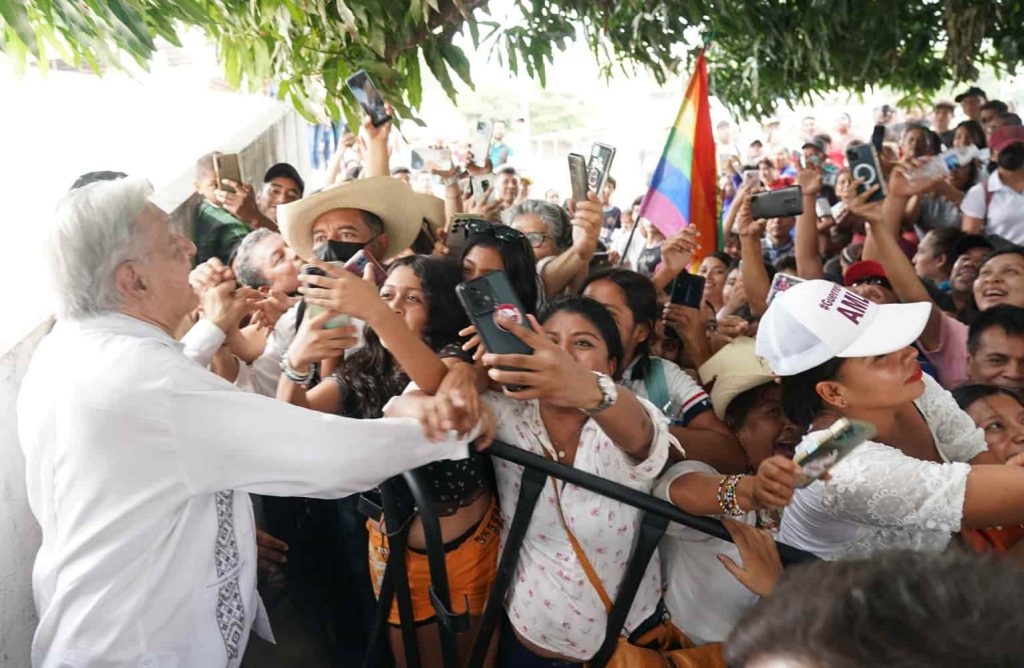 2024-02-17-Presidente-AMLO-Programas-para-el-Bienestar-Atoyac-Foto-07-min
