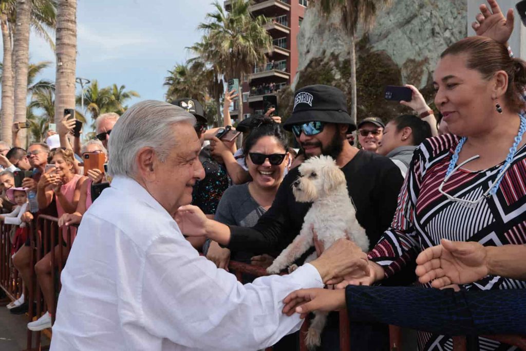 2024-02-24-Presidente-AMLO-Dic-de-la-Bandera-Sinaloa-min
