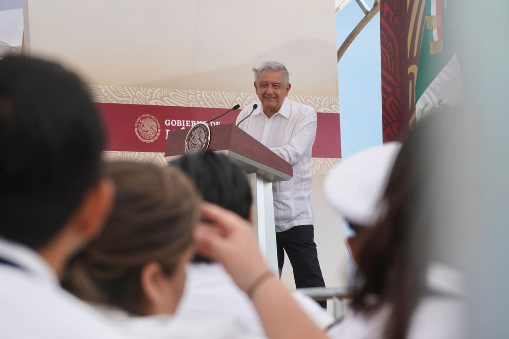 AMLO-Inauguracion-del-Rompeolas-del-Puerto-de-Salina-Cruz-Oaxaca-min
