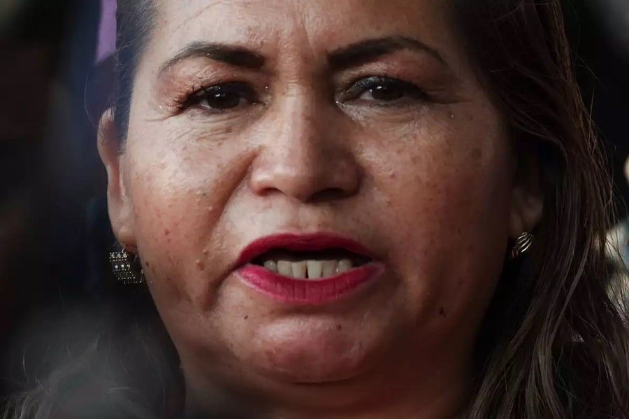 ceci-flores-madre-buscadora-sonora-no-hay-manera-sacar-cuerpos-min