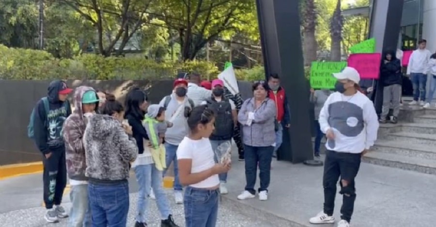 Interjet bloquean inmediaciones del AICM-min