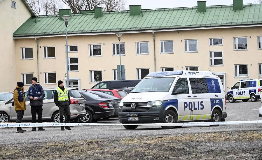 escuela-primaria-acordonada-en-finlandia-por-tiroteo-min