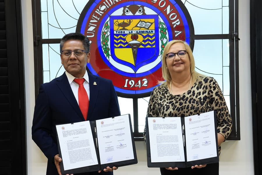 firma de convenio.2105.24-min