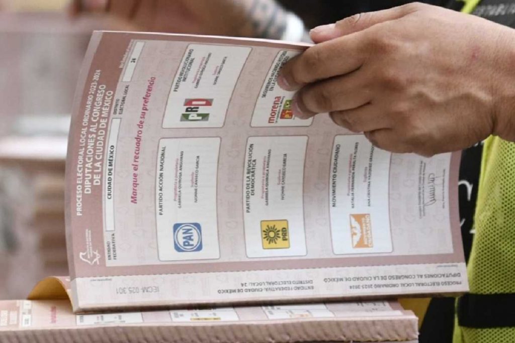 roban papeletas de votación en puebla-min (1)