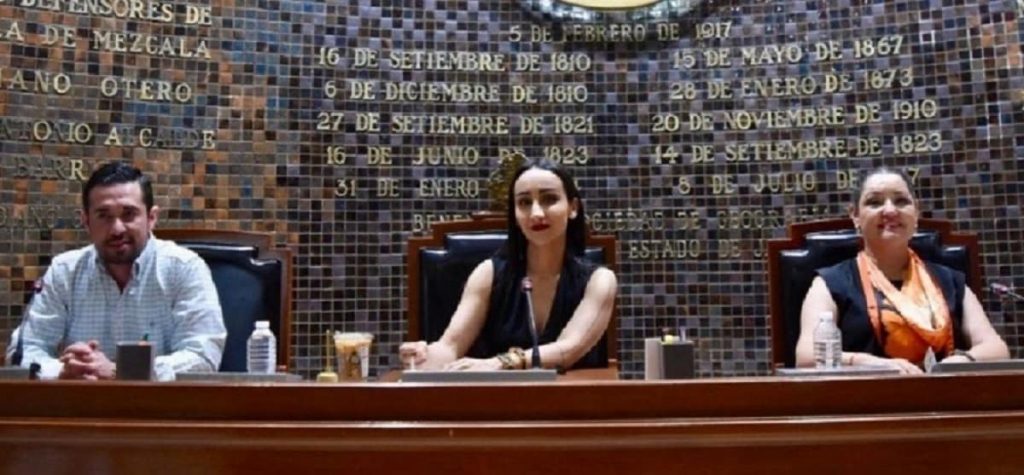 aprubean diputados-min