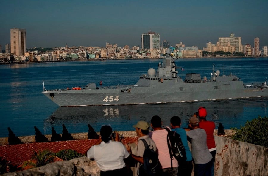 buques y submarinos llegaran a cuba-min