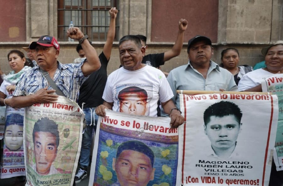 caso ayotzinapa no se cierra-min