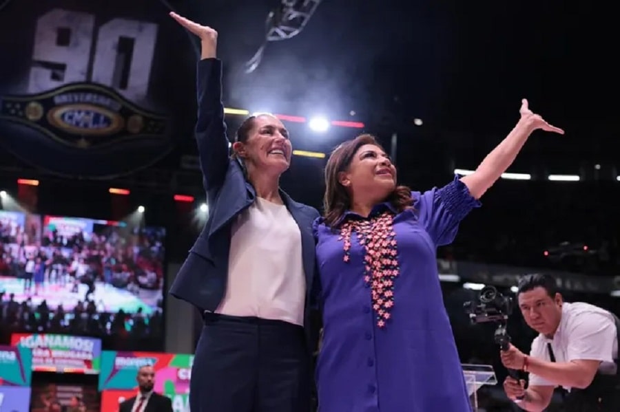 clara brugada festeja junto a claudia sheinbaum-min