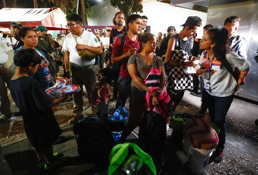 flujo-migratorio-desbordado-hacia-mexico-min