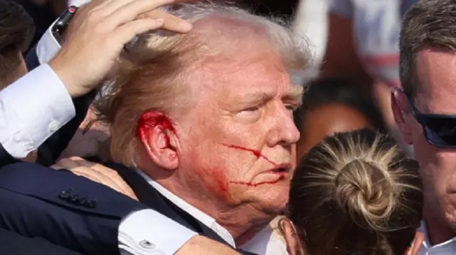 fbi pone en duda el rozon en la oreja de trump-min