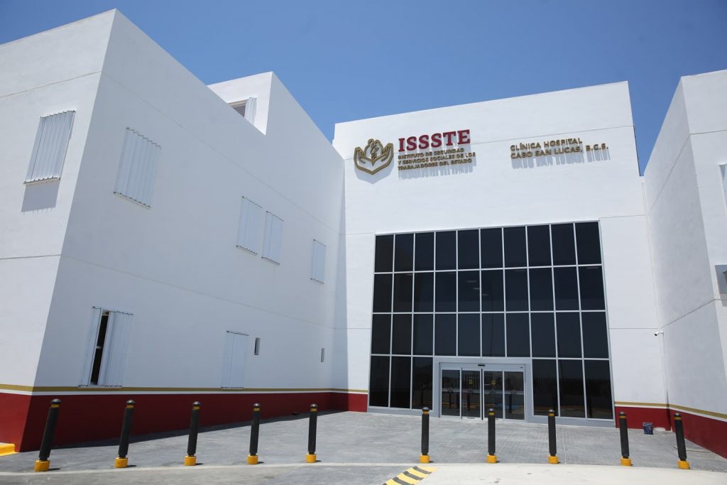AMLO-Inaugurción Clinica-Hospital-ISSSTE-Cabo-San-Lucas-Baja-California-min