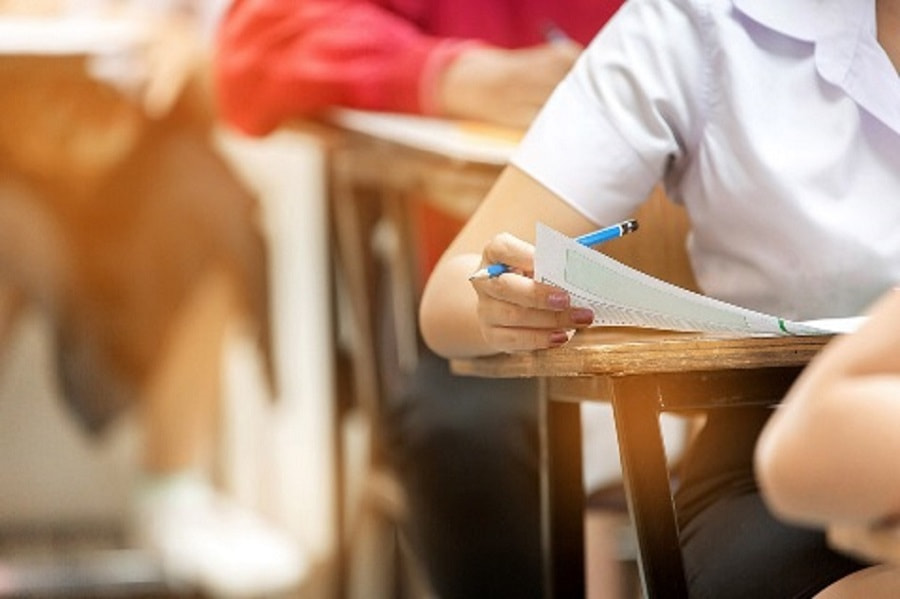 becas para estudiantes de primaria-min