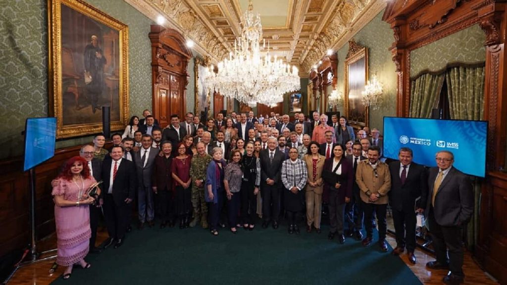 2024-08-30-Presidente-AMLO-Reunion-IMSS-Bienestar-Palacio-Nacional-min (1)