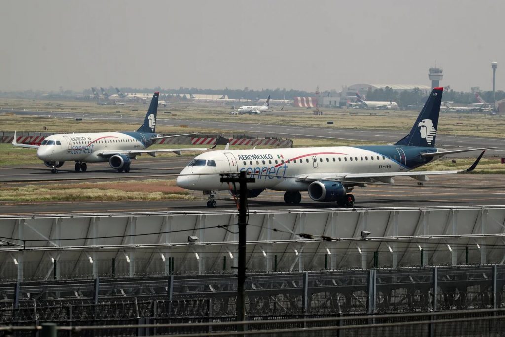 cierran aeropuerto por huracan