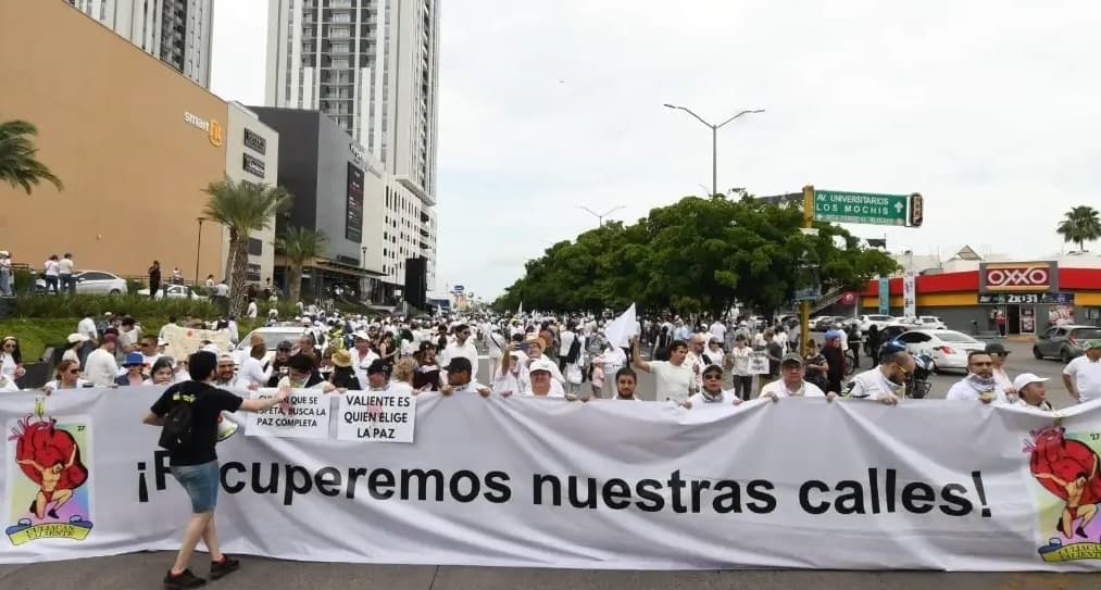 marchan en Culiacán por la Paz-min