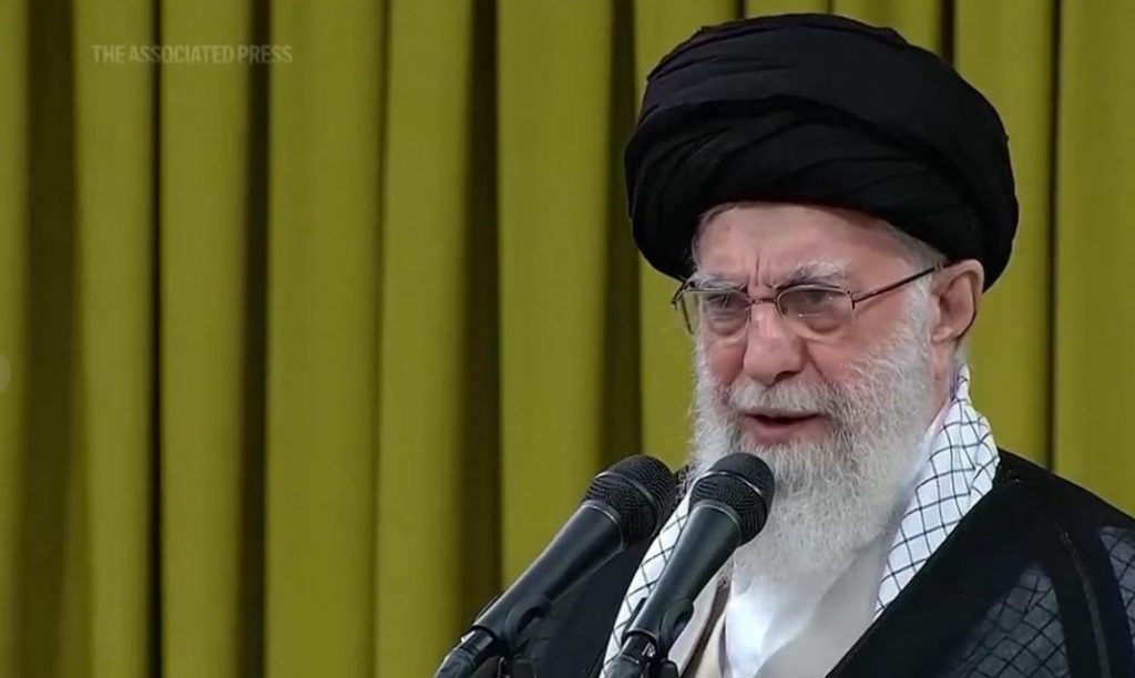 ayatolá Ali Jamenei-min