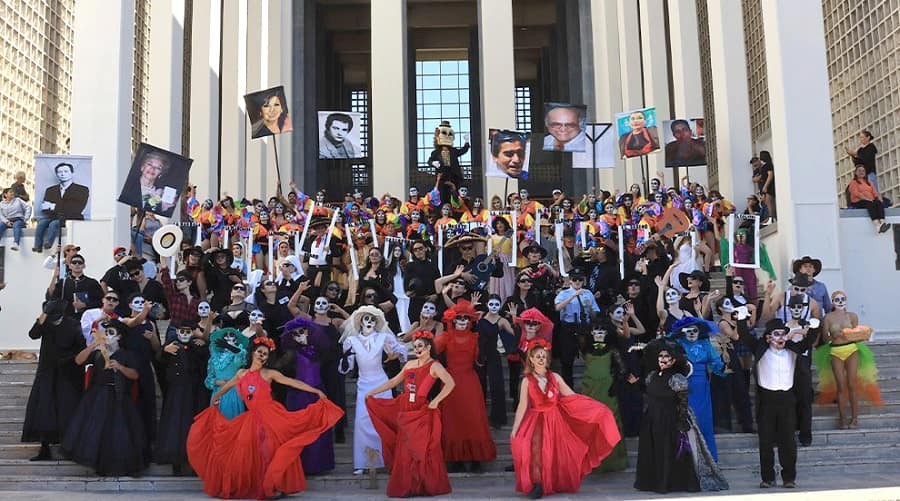 procesión de muertos en la UniSon-min