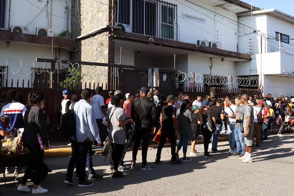 migrantes-min