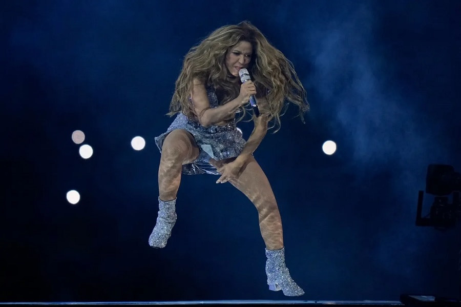 shakira. internada-min