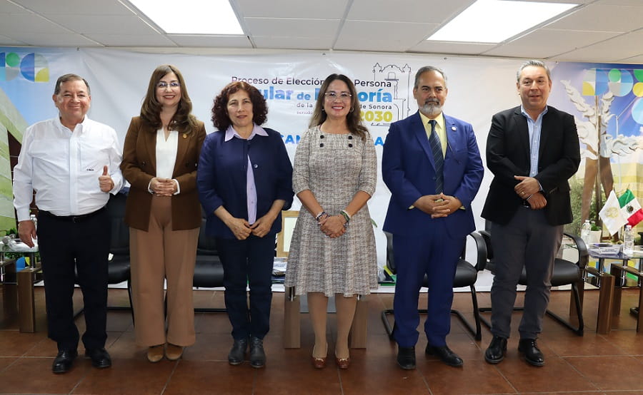 Foro con aspirantes a rectoria de UNISON-min