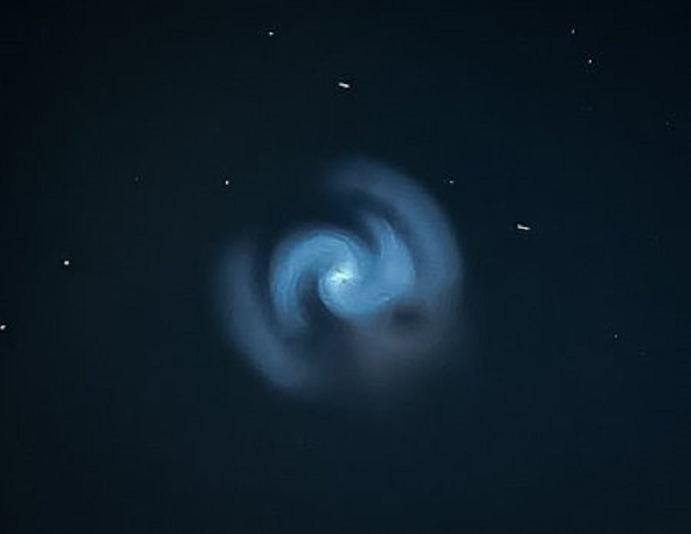 espiral luminosa en europa-min