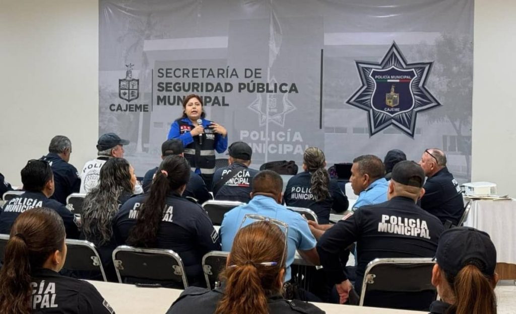 Capacitación a policiias-min
